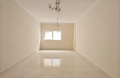 Apartment - 1 Bedroom - 2 Bathrooms for rent in Muwaileh 29 Building - Muwaileh - Sharjah