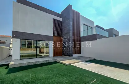 Villa - 3 Bedrooms - 4 Bathrooms for rent in District 6 - Jumeirah Park - Dubai