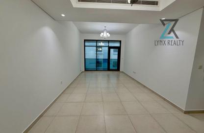 Apartment - 2 - 3 for rent in Airport View Building - Al Garhoud - Dubai