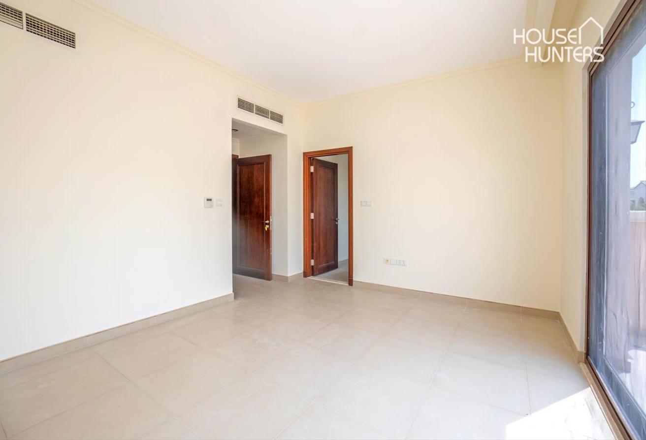 Great condition | Vacant | Big plot | Type 4 photo 17