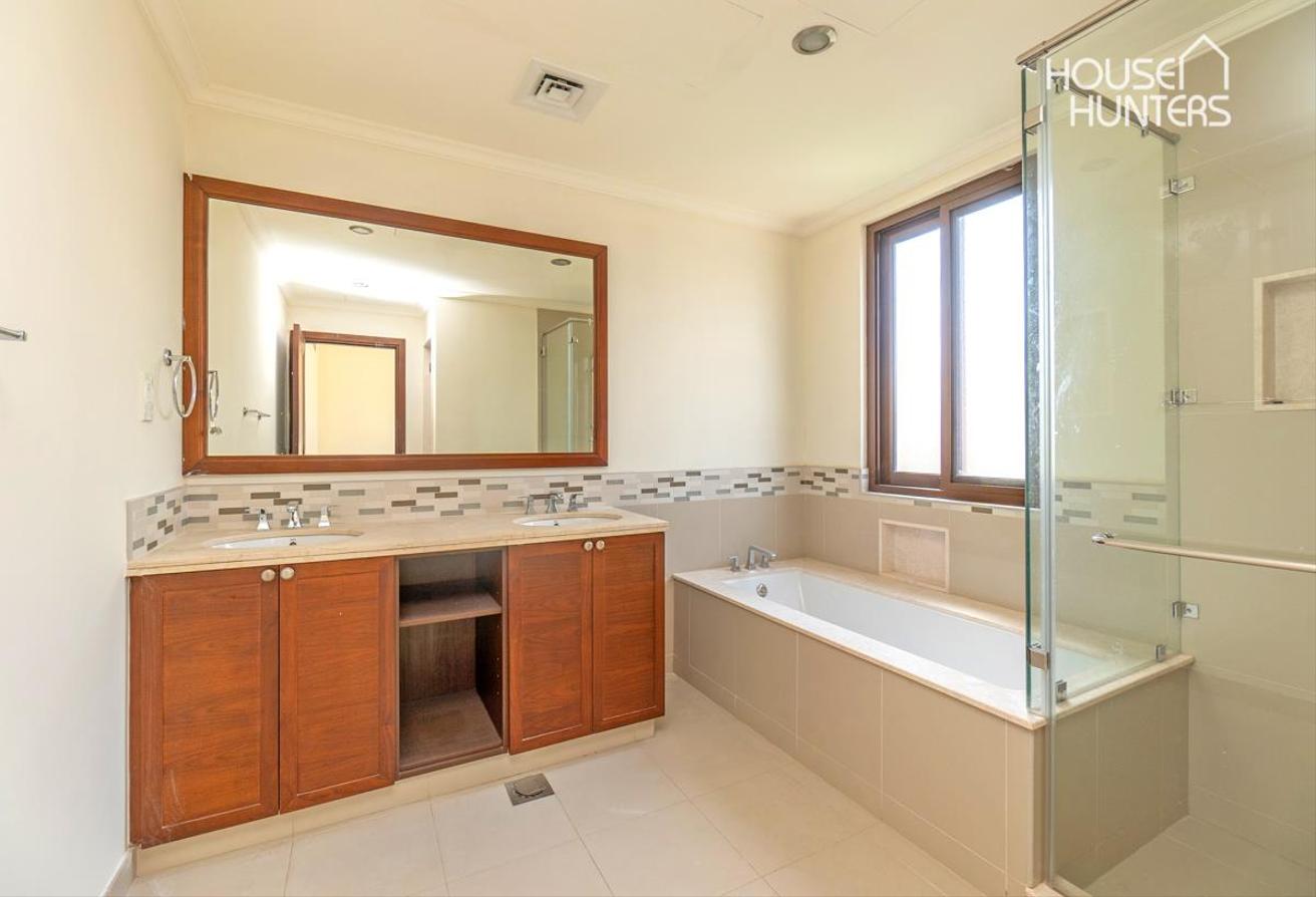 Great condition | Vacant | Big plot | Type 4 photo 18