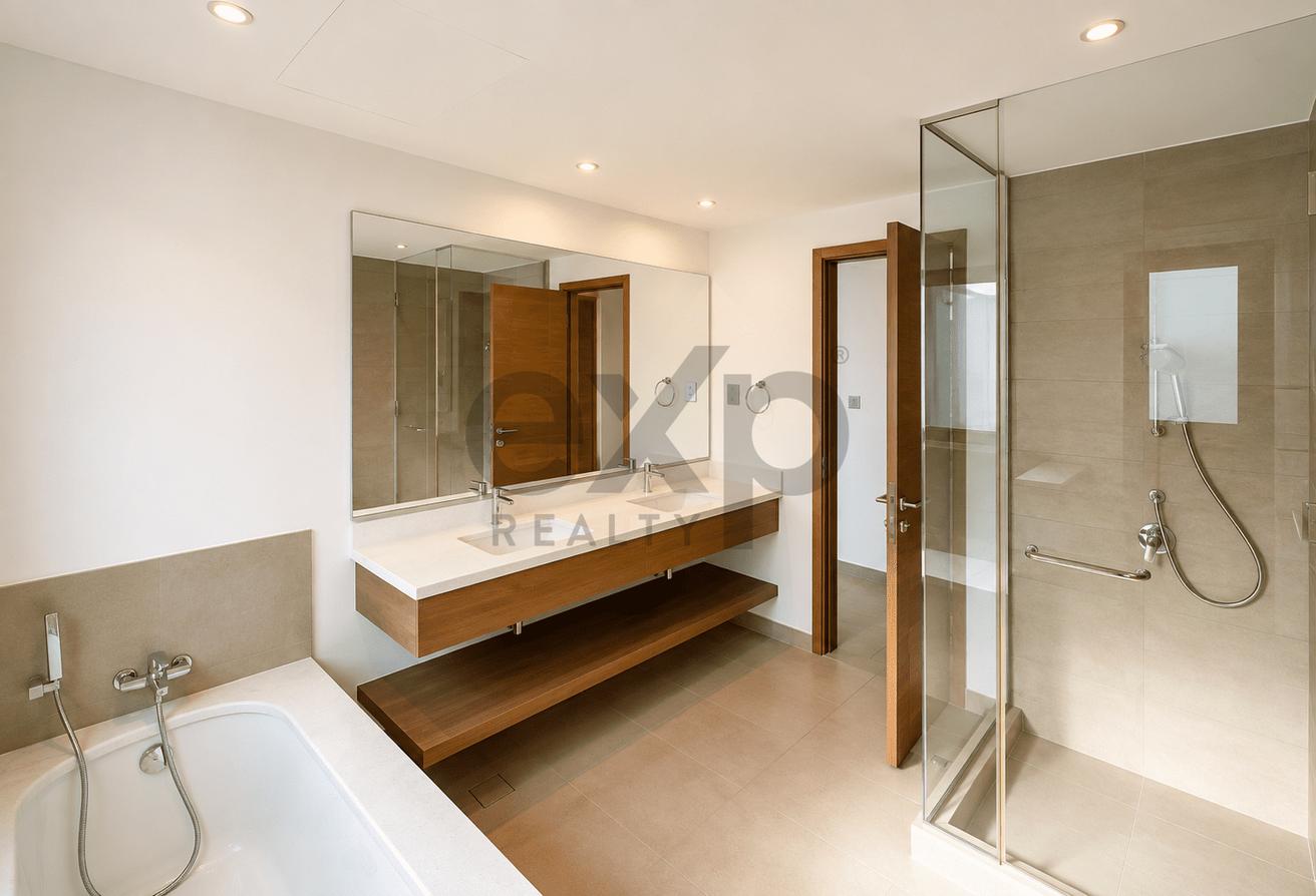 Vacant | Large Corner Plot | Single Row Villa photo 6