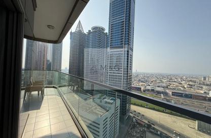 Apartment - 1 Bedroom - 1 Bathroom for sale in Paramount Tower Hotel  and  Residences - Business Bay - Dubai
