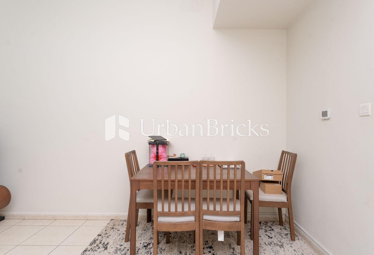 Negotiable I Chiller free I Multiple Cheques photo 8