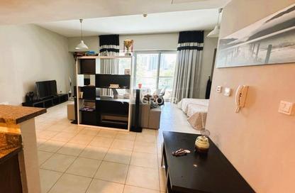 Apartment - Studio - 1 Bathroom for rent in West Heights 4 - Business Bay - Dubai