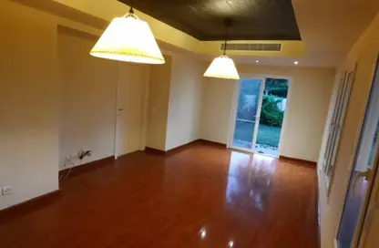 Villa - 2 Bedrooms - 3 Bathrooms for rent in Springs 1 - The Springs - Dubai