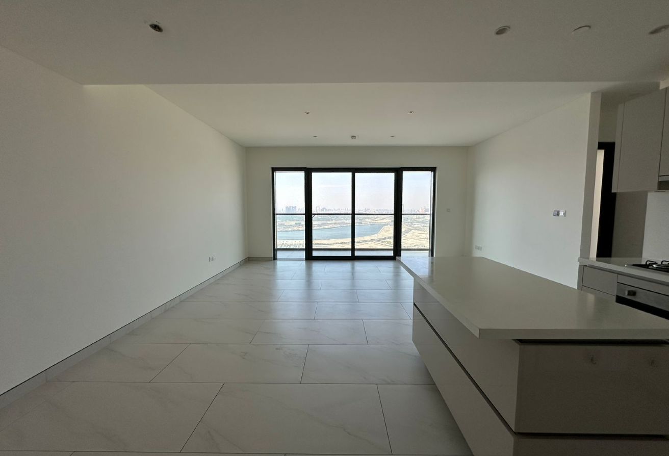 Equipped Kitchen I Lake View I High Floor