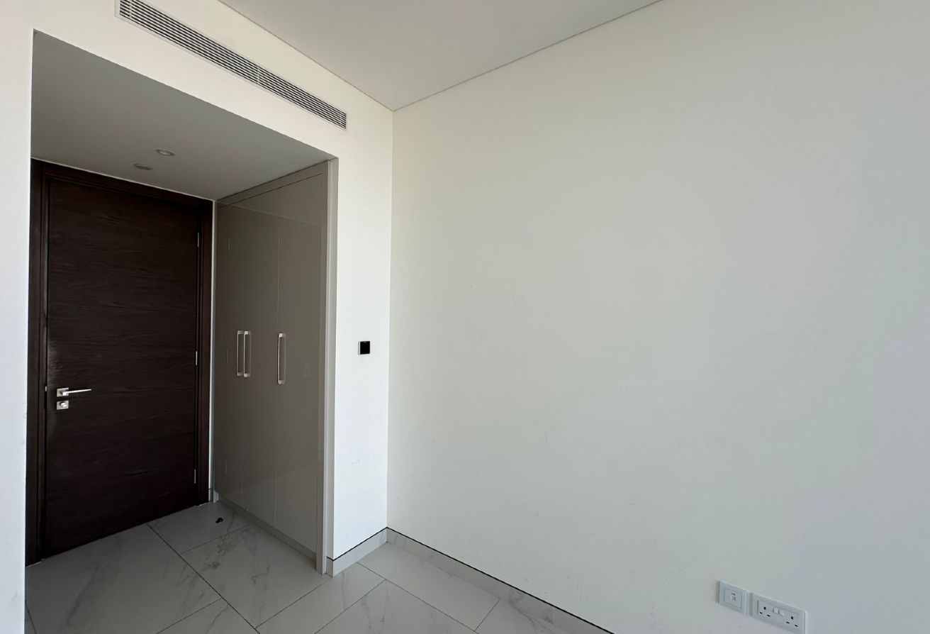 Equipped Kitchen I Lake View I High Floor