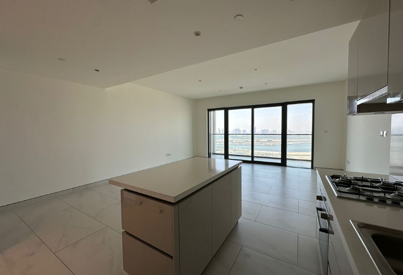 Equipped Kitchen I Lake View I High Floor