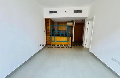 Apartment - 1 Bedroom - 2 Bathrooms for rent in Al Mamsha - Muwaileh - Sharjah