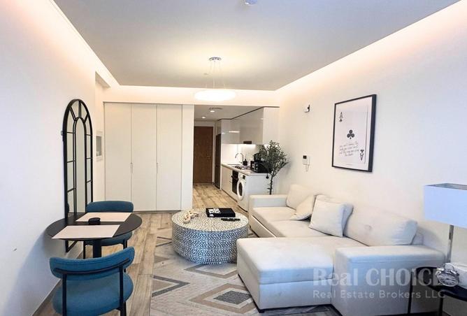 Skyline Elegance|Studio Apartment |Fully Furnished