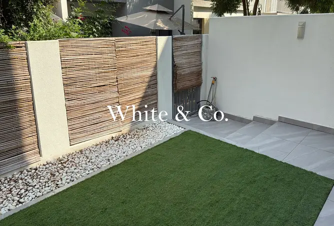158229376 - Property Image 2