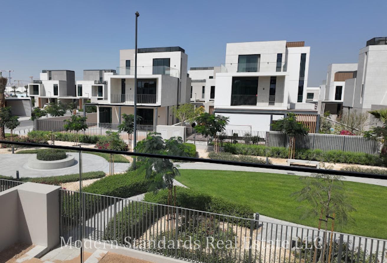 Spacious 4BR Villa | Arabian Ranches 3 Living photo 19