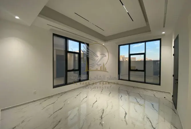 156929435 - Property Image 2