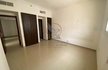 Apartment - 2 Bedrooms - 3 Bathrooms for rent in Al Qulaya'ah - Al Sharq - Sharjah