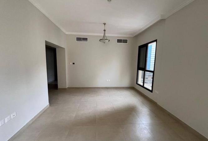 75402929 - Property Image 2