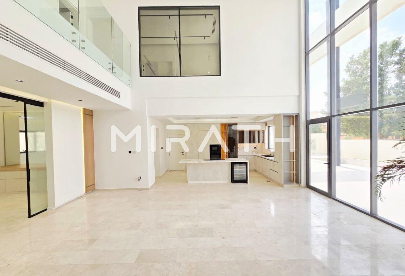 Modern Designer Villa|Maid’s Quarters|EV Parking photo 6