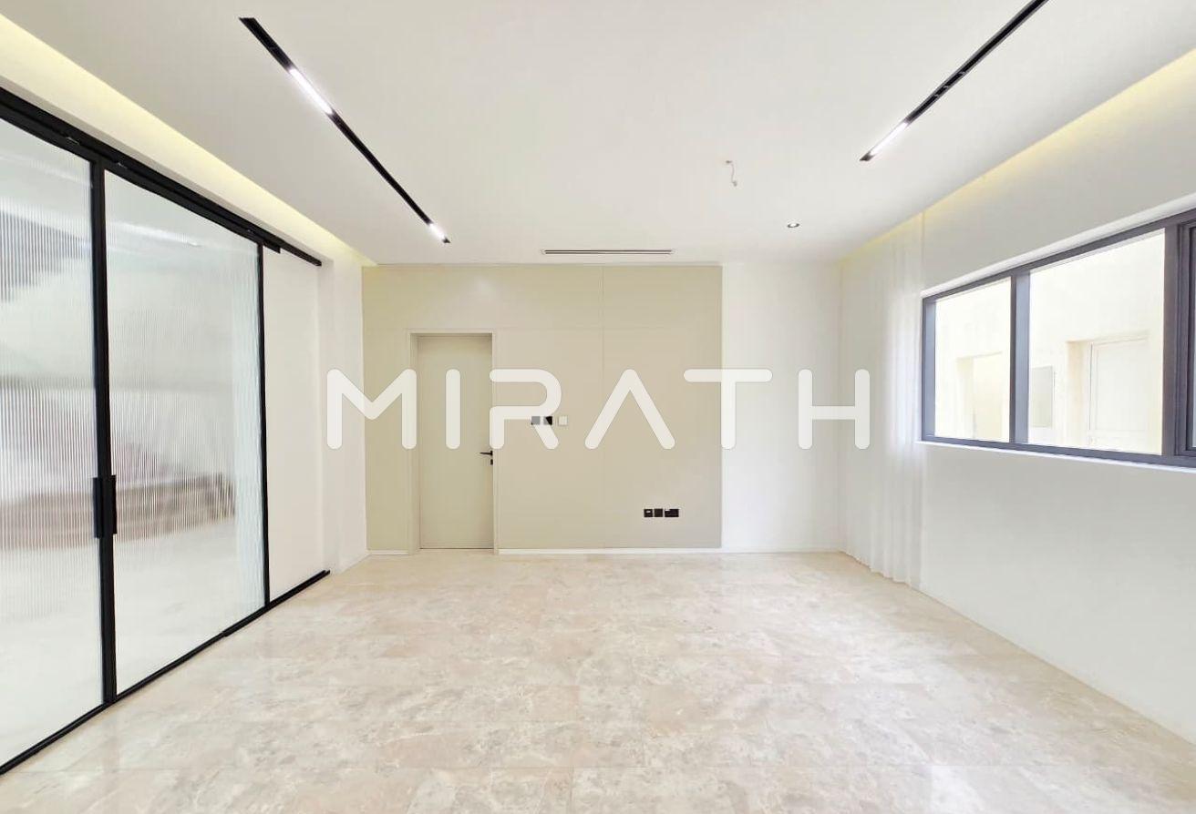 Modern Designer Villa|Maid’s Quarters|EV Parking photo 11