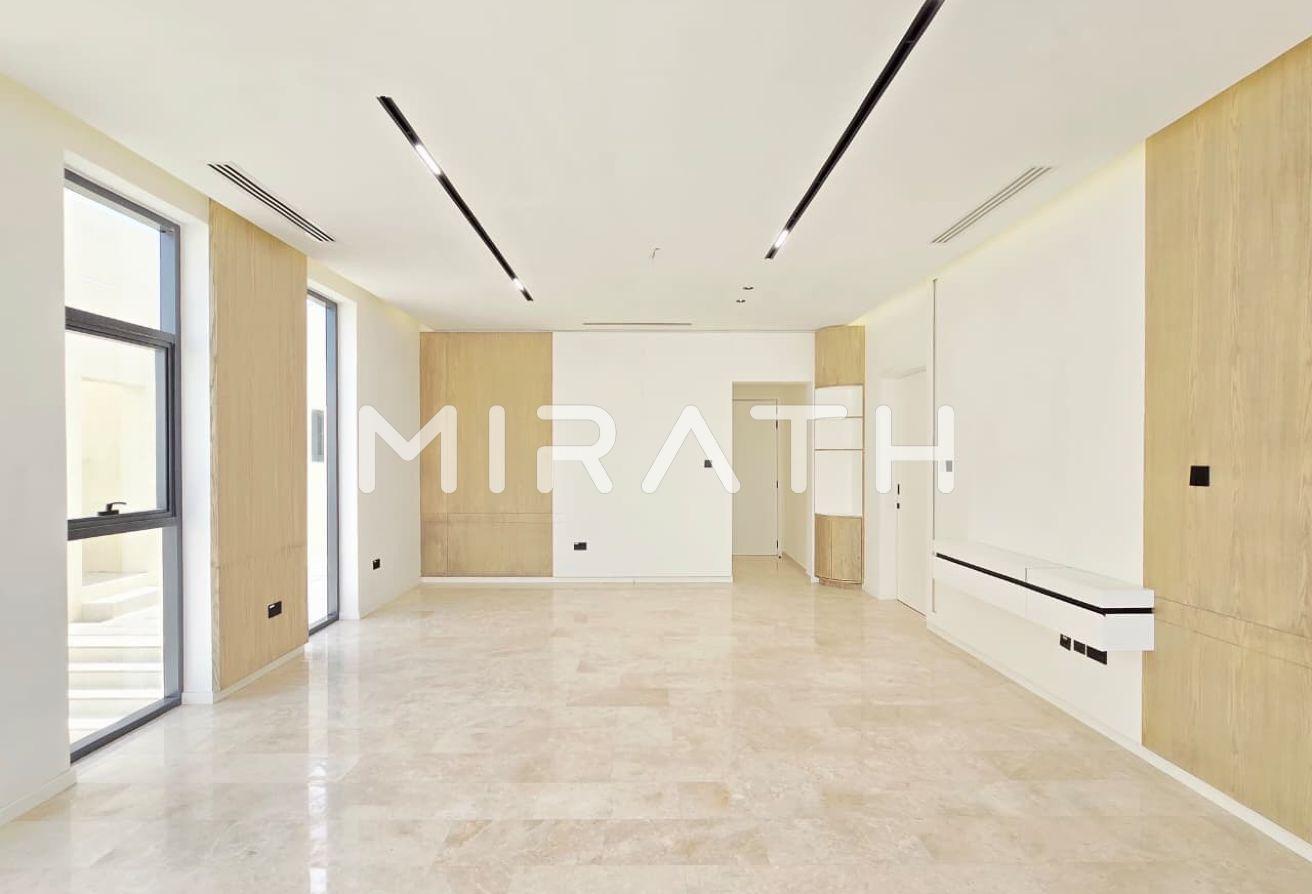 Modern Designer Villa|Maid’s Quarters|EV Parking photo 9