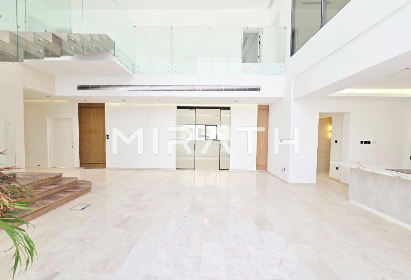 Modern Designer Villa|Maid’s Quarters|EV Parking photo 5