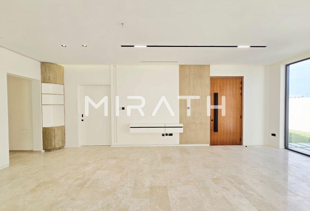 Modern Designer Villa|Maid’s Quarters|EV Parking photo 8