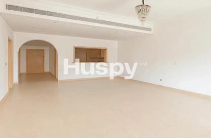 Apartment - 2 Bedrooms - 3 Bathrooms for rent in Al Hamri - Shoreline Apartments - Palm Jumeirah - Dubai