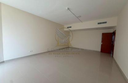 Apartment - 2 Bedrooms - 3 Bathrooms for rent in Al Khan Corniche - Al Khan - Sharjah Apartment - 2 Bedrooms - 3 Bathrooms for rent in Al Khan Corniche - Al Khan - Sharjah