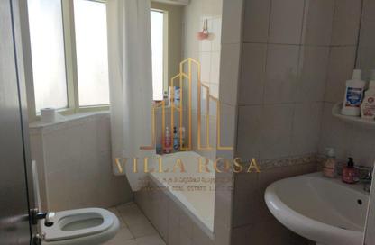 Apartment - 3 - 3 for sale in Al Majaz Tower - Al Majaz - Sharjah