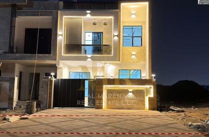 Villa - 5 Bedrooms - 7 Bathrooms for sale in Al Yasmeen 1 - Al Yasmeen - Ajman