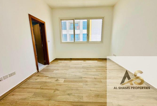 99116730 - Property Image 3