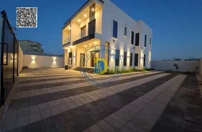 فيلا - 5 غرف نوم - 7 حمامات للبيع في قرية الاميرة - الياسمين - عجمان