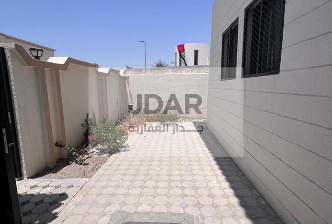 94008771 - Property Image 3