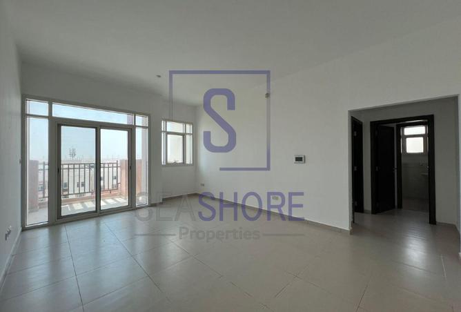 54925840 - صورة العقار 2