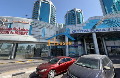 Show Room - Studio - 1 Bathroom for rent in Crystal Plaza - Al Majaz 1 - Al Majaz - Sharjah