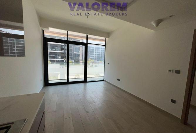 Premium 1BR | Vacant | Pool View | Meydan photo 2
