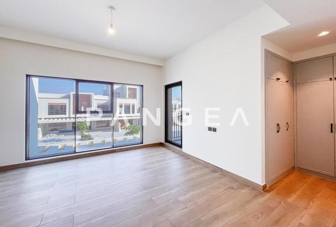130201968 - Property Image 3