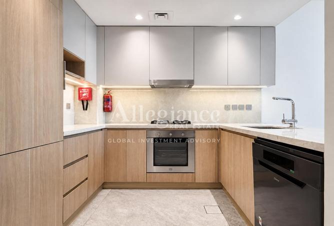 Brand New l Maid Room | Pool View | Appliances photo 3
