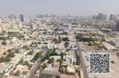 شقة - 1 - 1 للبيع في برج الكورنيش - طريق كورنيش عجمان - عجمان