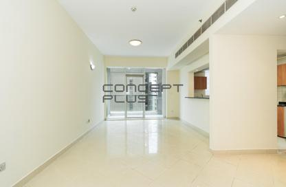 Apartment - 2 Bedrooms - 3 Bathrooms for rent in Hub Canal 2 - Hub Golf View Apartments - Dubai Sports City - Dubai
