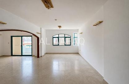 Apartment - 3 Bedrooms - 4 Bathrooms for rent in Al Majaz 2 - Al Majaz - Sharjah