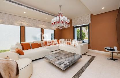Villa - 4 - 5 for sale in Garden Homes Frond P - Garden Homes - Palm Jumeirah - Dubai