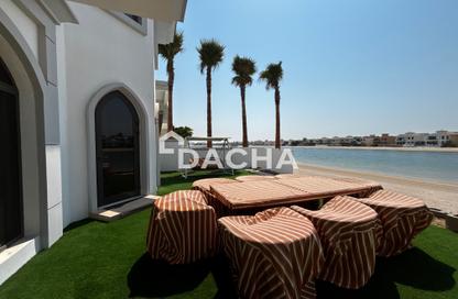 Villa - 4 - 6 for sale in Garden Homes Frond P - Garden Homes - Palm Jumeirah - Dubai
