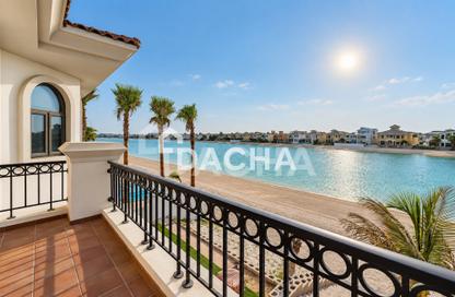 Villa - 4 - 5 for sale in Garden Homes Frond P - Garden Homes - Palm Jumeirah - Dubai