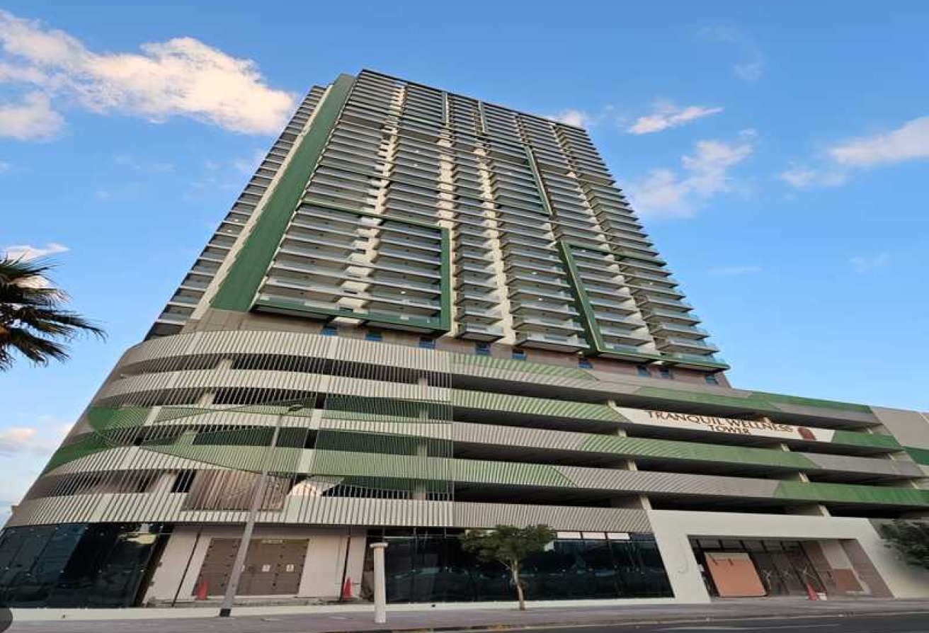 PREMIUM UNIT | VACANT | VERY NEGOTIABLE gallery image