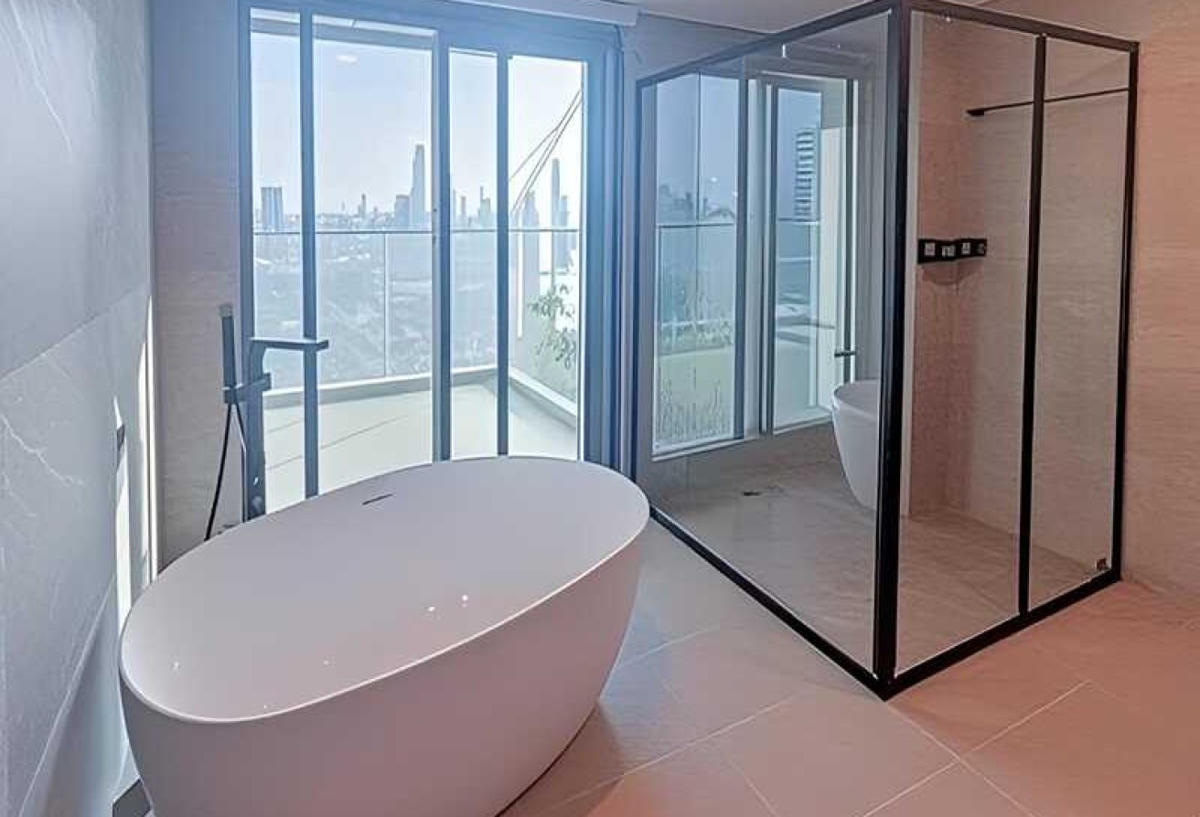 PREMIUM UNIT | VACANT | VERY NEGOTIABLE gallery image