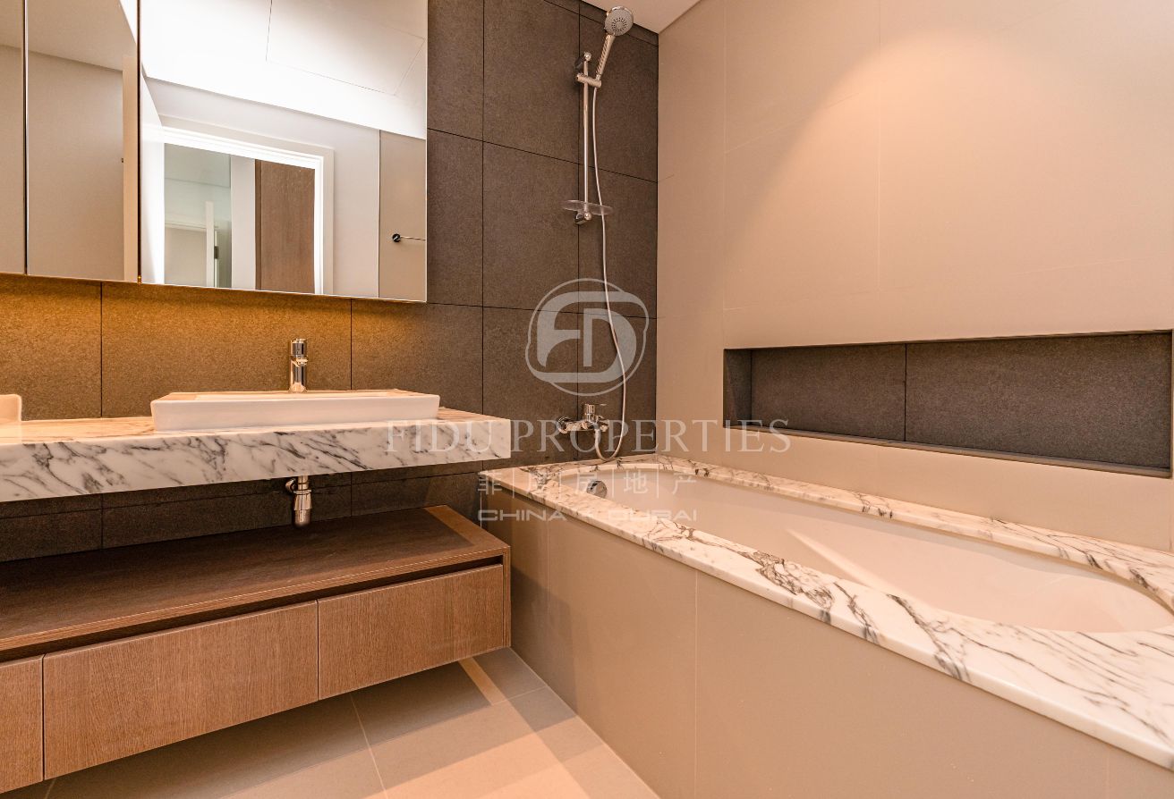 Vacant | Full Sea View | High Floor