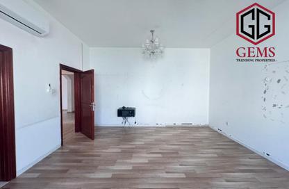 Villa - Studio - 7+ for rent in Jumeirah 1 Villas - Jumeirah 1 - Jumeirah - Dubai