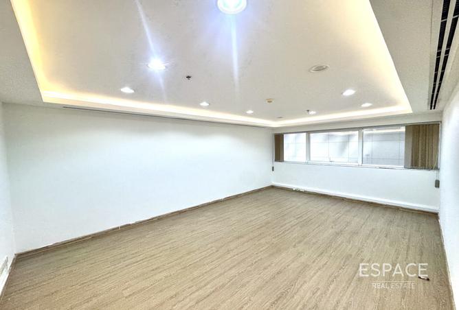 136557785 - Property Main Image