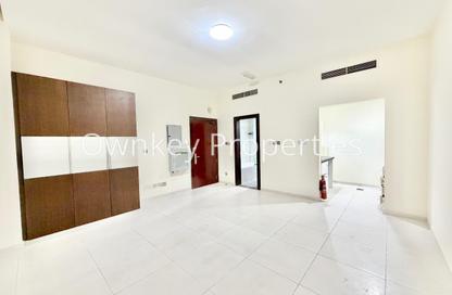 Apartment - Studio - 1 Bathroom for rent in Mankhool Building - Mankhool - Bur Dubai - Dubai