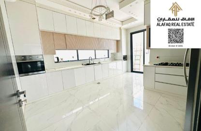 Villa - 5 Bedrooms - 7 Bathrooms for sale in Al Yasmeen 1 - Al Yasmeen - Ajman
